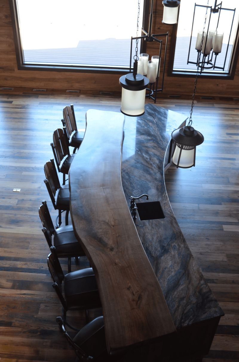 Long curved bar top with seating